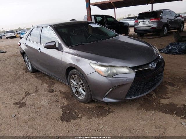 2017 TOYOTA CAMRY SE - 1