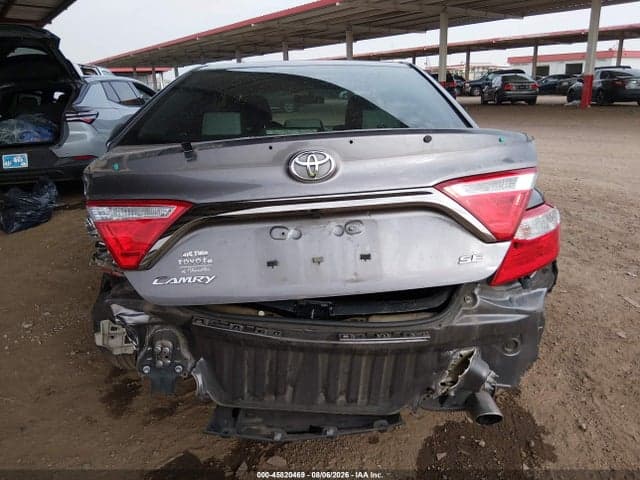 2017 TOYOTA CAMRY SE 17