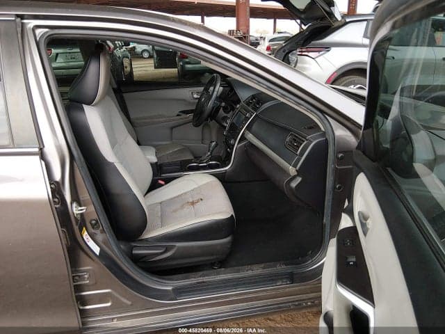 2017 TOYOTA CAMRY SE 5