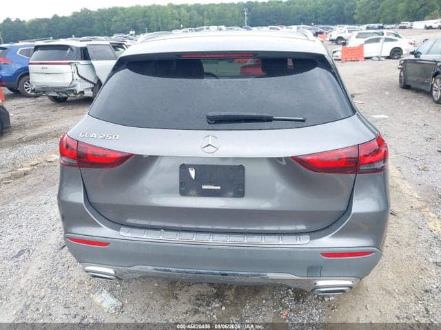 2021 MERCEDES-BENZ GLA 250 16