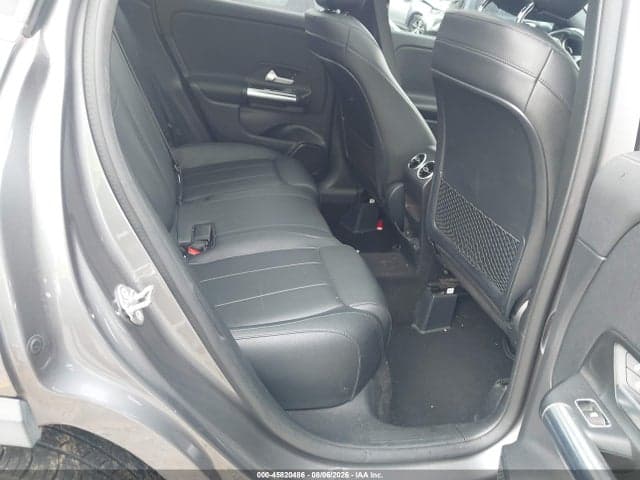 2021 MERCEDES-BENZ GLA 250 8