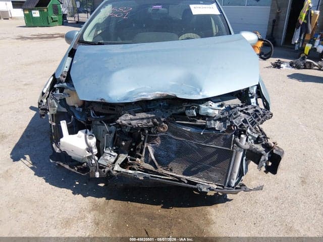 2017 TOYOTA PRIUS V TWO 6