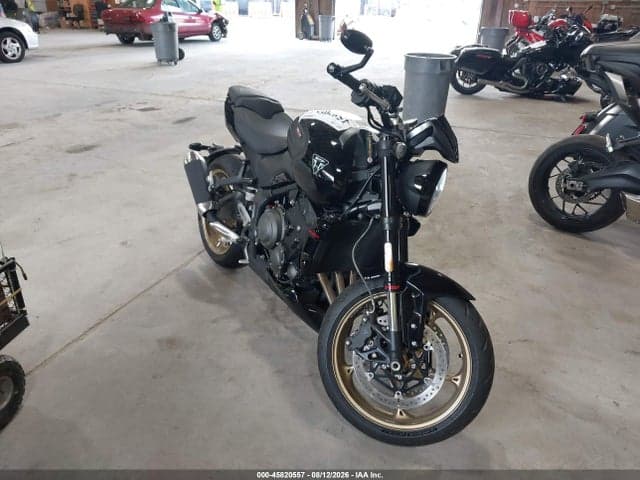 2026 TRIUMPH TRIDENT 900 1