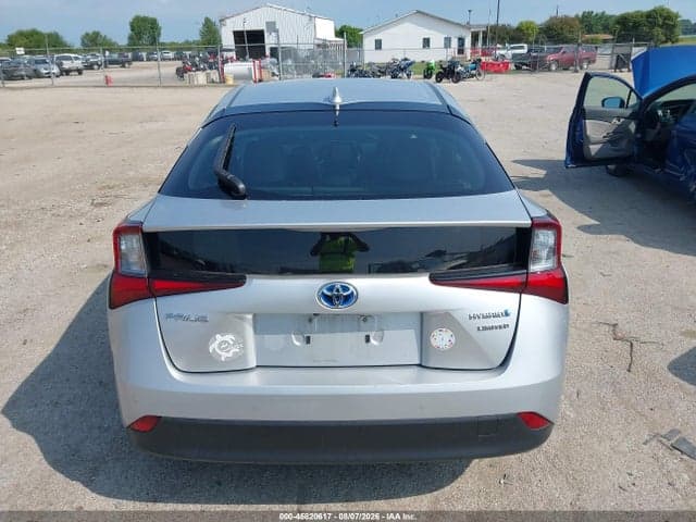 2020 TOYOTA PRIUS LIMITED 16