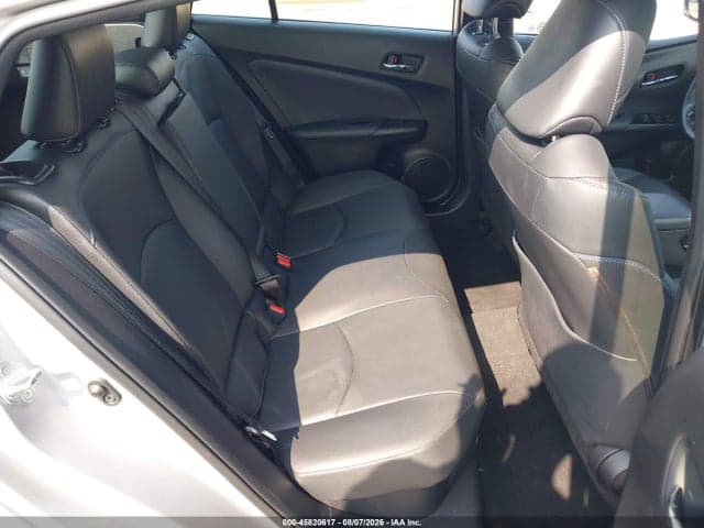 2020 TOYOTA PRIUS LIMITED 8