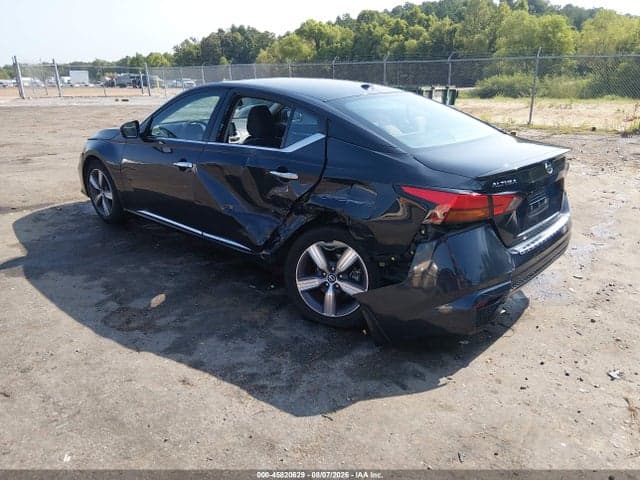 2021 NISSAN ALTIMA SV FWD 3
