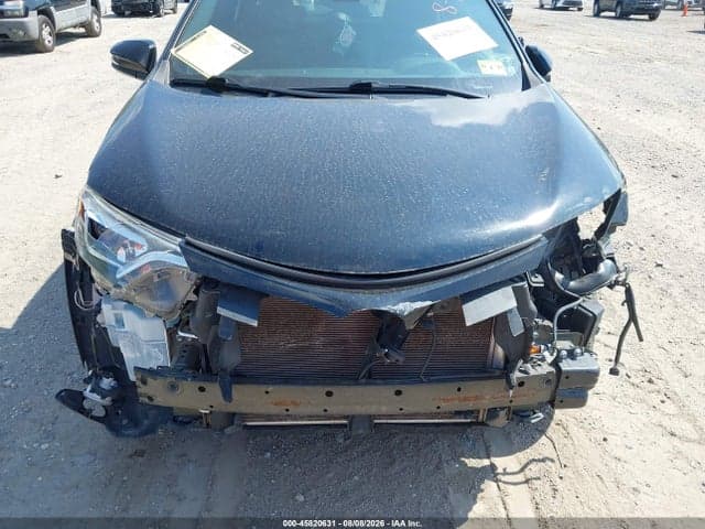 2017 TOYOTA RAV4 SE 6