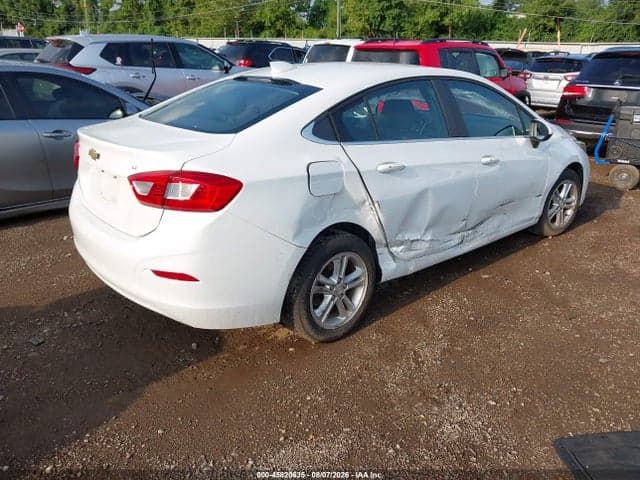 2018 CHEVROLET CRUZE LT AUTO 4