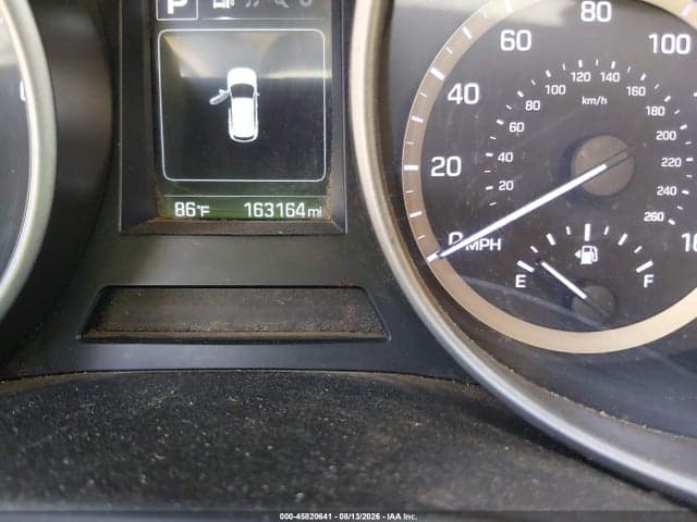 2017 HYUNDAI SANTA FE SE 15
