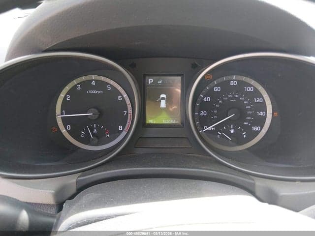 2017 HYUNDAI SANTA FE SE 7