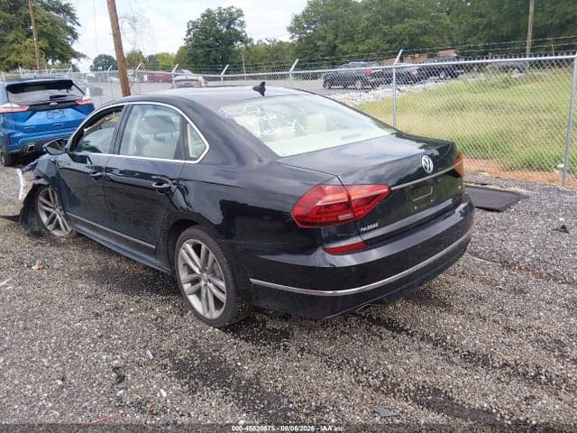 2019 VOLKSWAGEN PASSAT 2.0T SE R-LINE 3