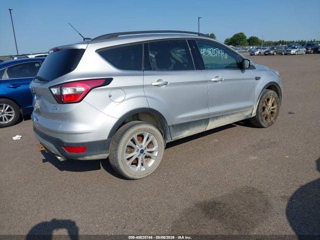 2017 FORD ESCAPE SE 4