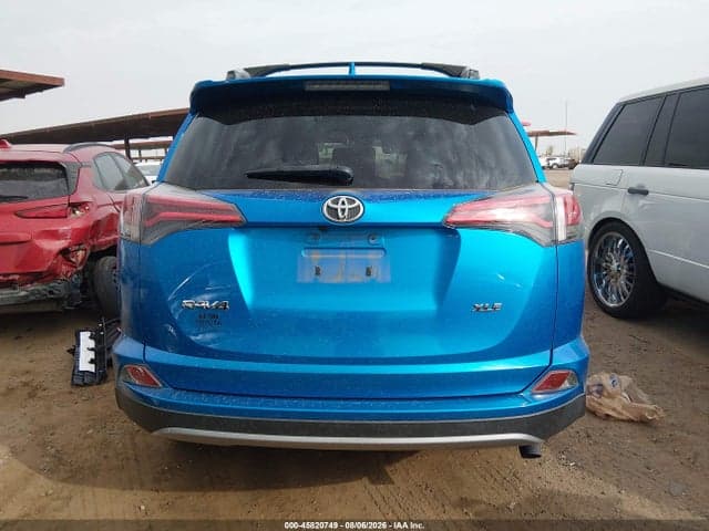 2017 TOYOTA RAV4 XLE 16