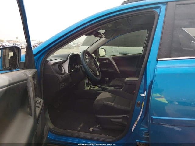2017 TOYOTA RAV4 XLE 5