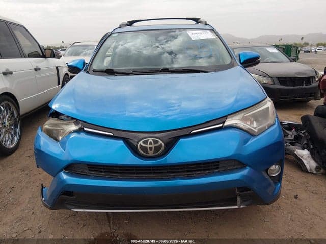 2017 TOYOTA RAV4 XLE 6