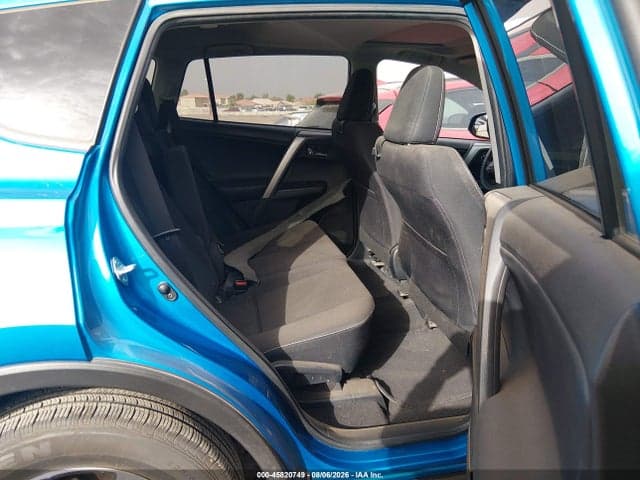 2017 TOYOTA RAV4 XLE 8