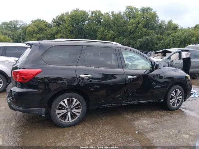 2017 NISSAN PATHFINDER SL 13