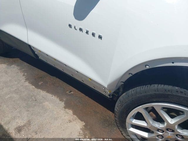 2025 CHEVROLET BLAZER FWD 2LT 17