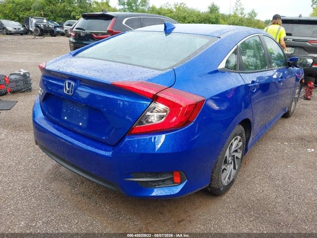 2018 HONDA CIVIC EX 4