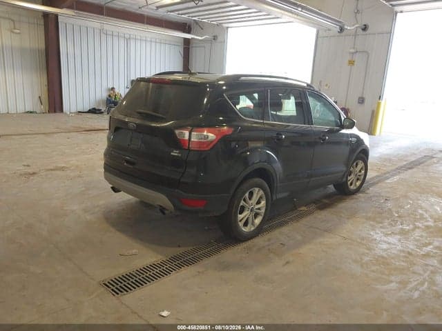 2017 FORD ESCAPE SE 4