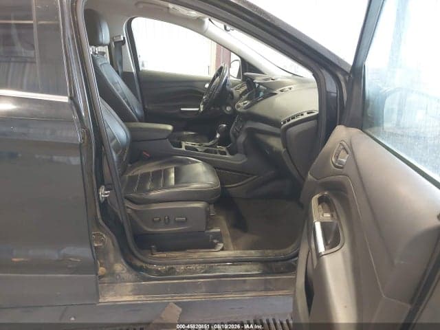 2017 FORD ESCAPE SE 5