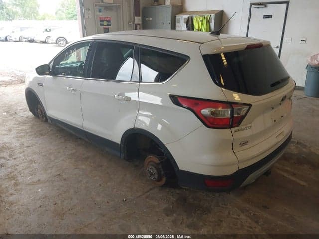 2017 FORD ESCAPE SE 3