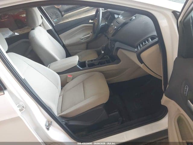 2017 FORD ESCAPE SE 5