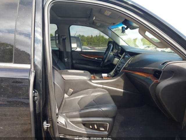 2018 CADILLAC ESCALADE LUXURY 5