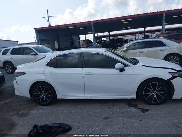 2021 TOYOTA CAMRY SE 13