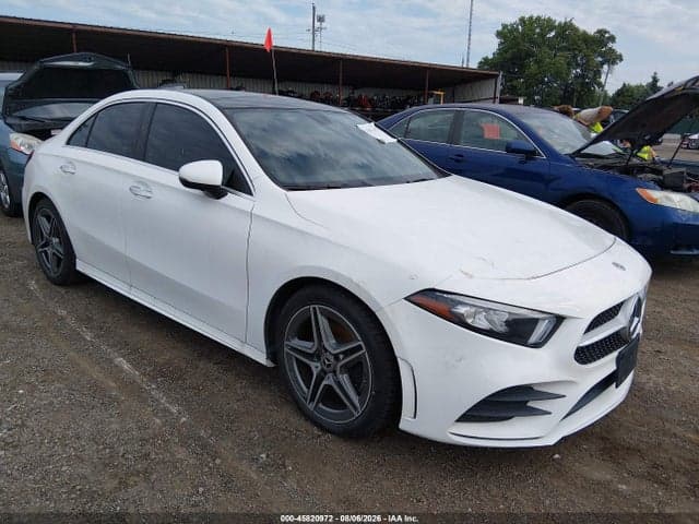 2019 MERCEDES-BENZ A 220 - 1