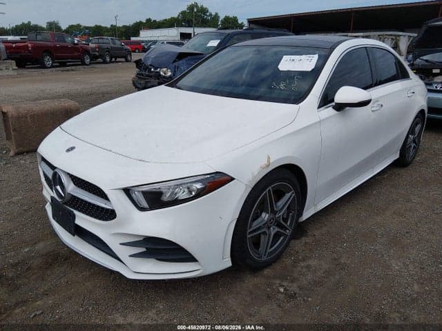 2019 MERCEDES-BENZ A 220 2