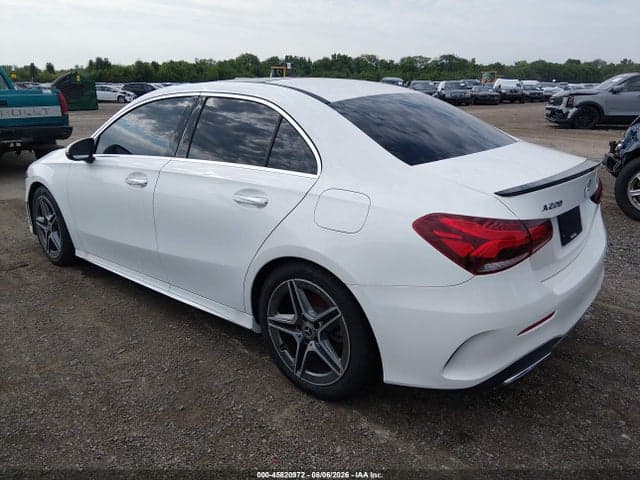 2019 MERCEDES-BENZ A 220 3