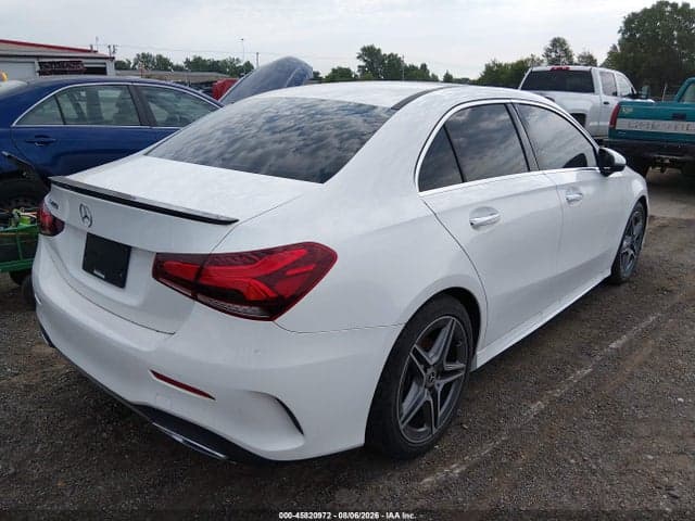 2019 MERCEDES-BENZ A 220 4