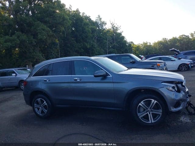 2019 MERCEDES-BENZ GLC 300 4MATIC 13