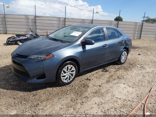 2017 TOYOTA COROLLA LE 2