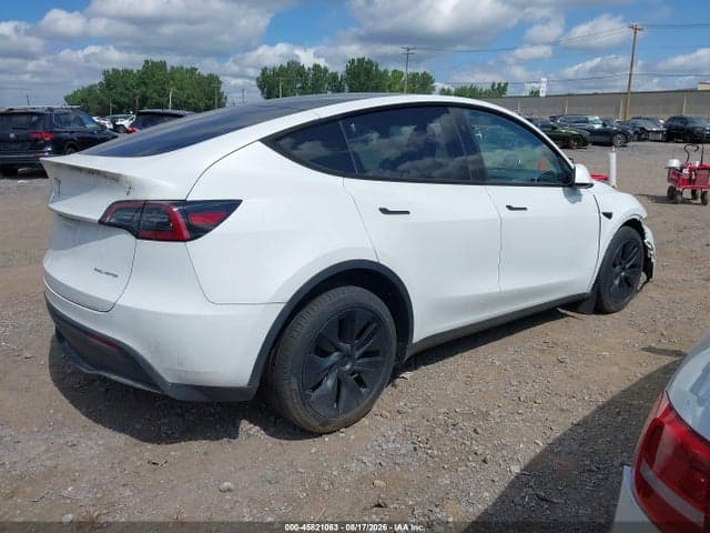 2025 TESLA MODEL Y LONG RANGE 4