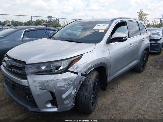 2019 TOYOTA HIGHLANDER SE 2
