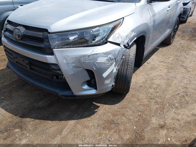 2019 TOYOTA HIGHLANDER SE 6