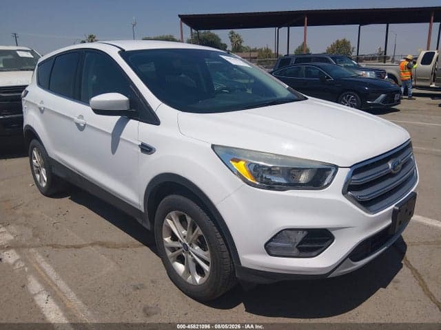 2017 FORD ESCAPE SE 1