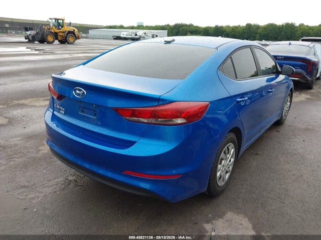 2017 HYUNDAI ELANTRA SE 4