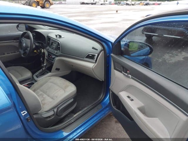 2017 HYUNDAI ELANTRA SE 5