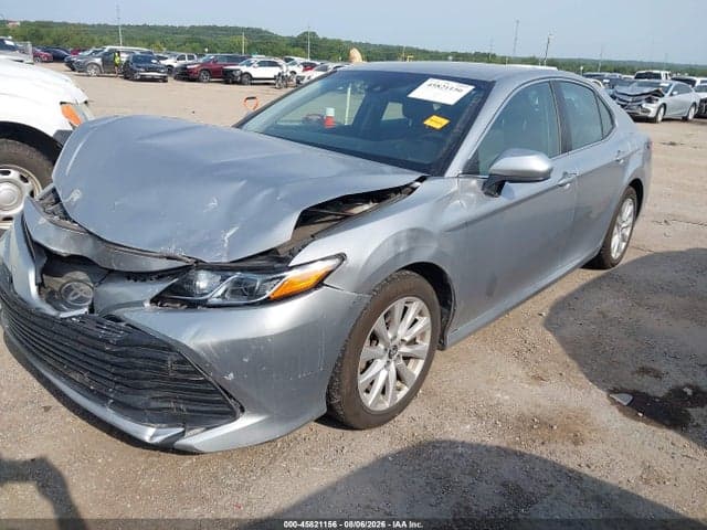 2018 TOYOTA CAMRY LE 2