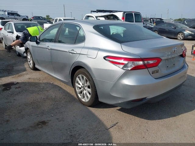 2018 TOYOTA CAMRY LE 3