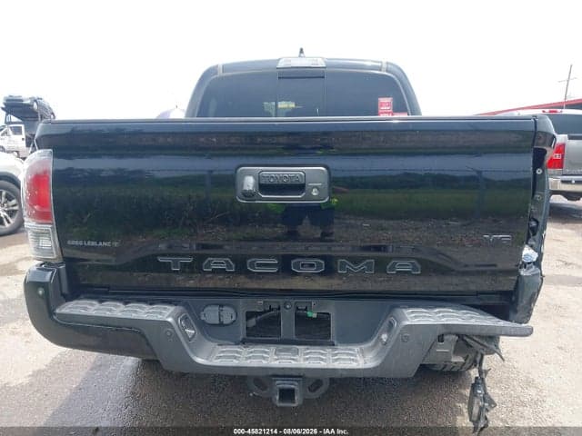 2020 TOYOTA TACOMA TRD SPORT 17