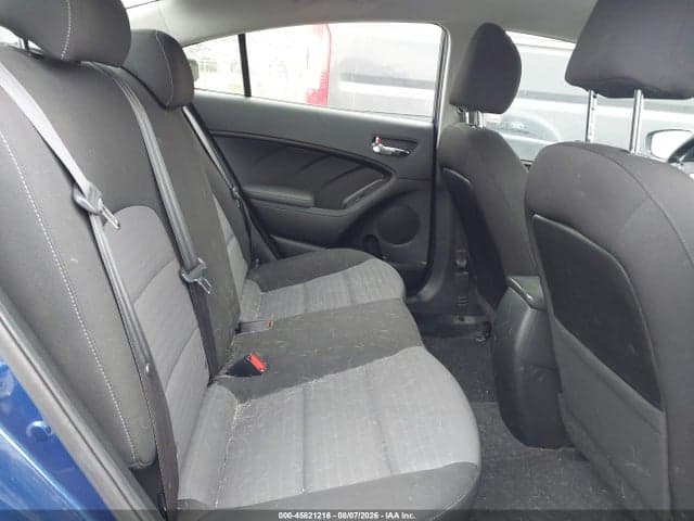 2017 KIA FORTE S 8