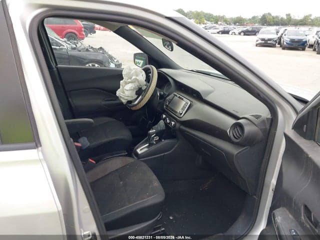 2020 NISSAN KICKS S XTRONIC CVT 5