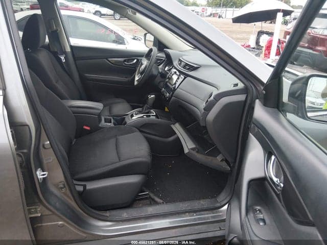 2017 NISSAN ROGUE SV 5