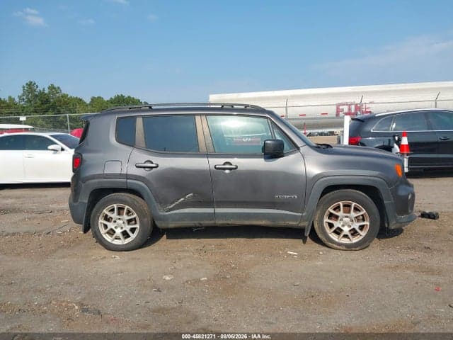 2019 JEEP RENEGADE LATITUDE FWD 12