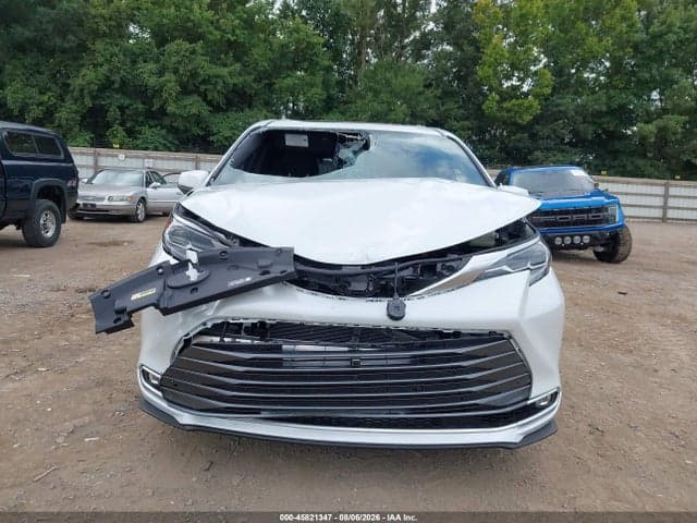 2026 TOYOTA SIENNA PLATINUM 12