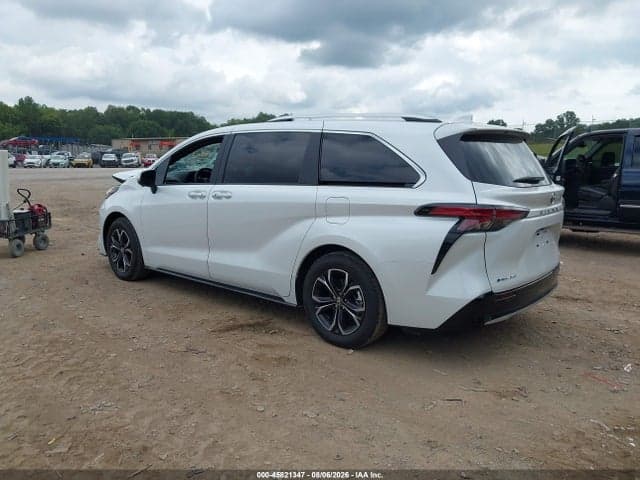 2026 TOYOTA SIENNA PLATINUM 3